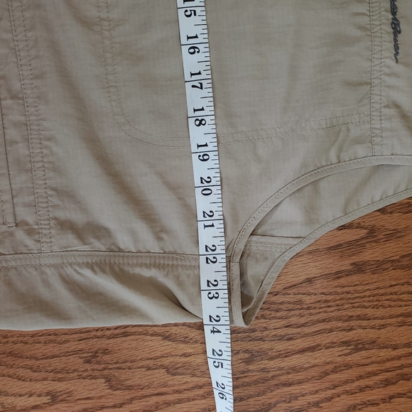 Eddie Bauer large men's tan Travex utility vest. - Picture 7 of 9